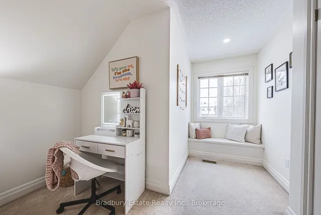 Additional image 29 of 18 Palomino Dr