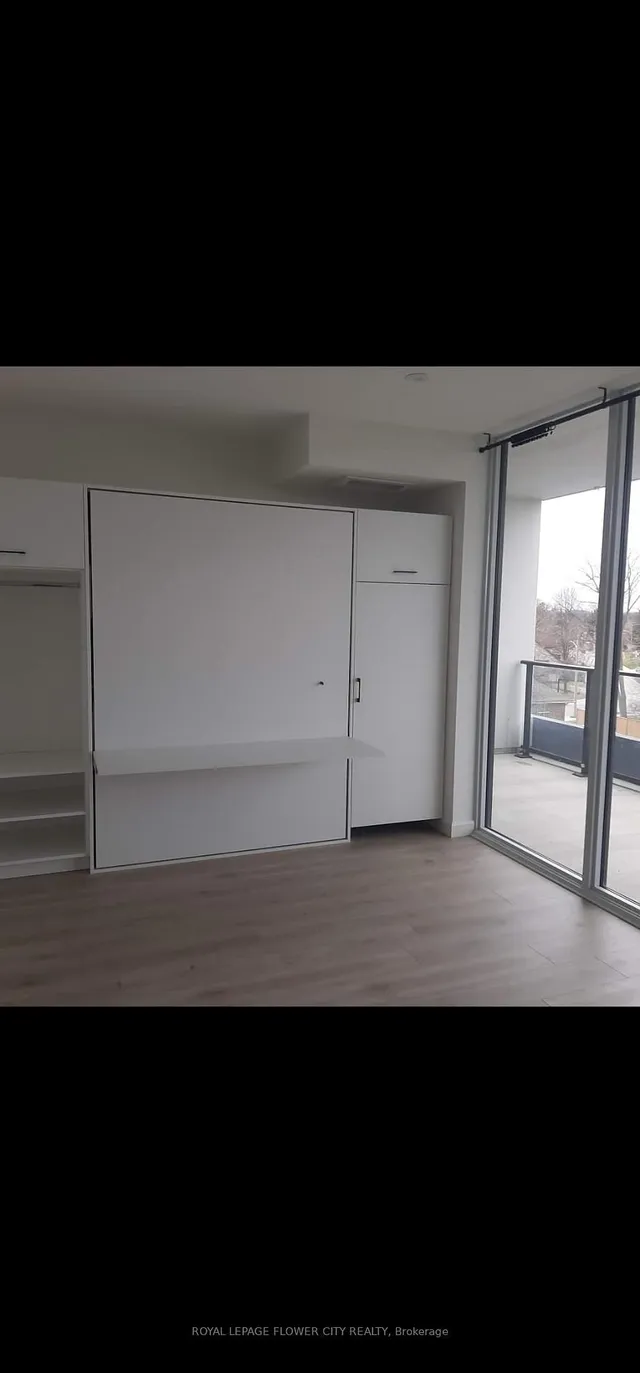 Additional image 3 of 741 King St Unit 309