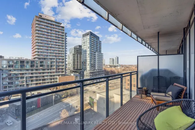 Additional image 32 of 318 King St Unit 1014