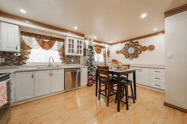 Additional image 17 of 200 Murison Blvd Unit 74