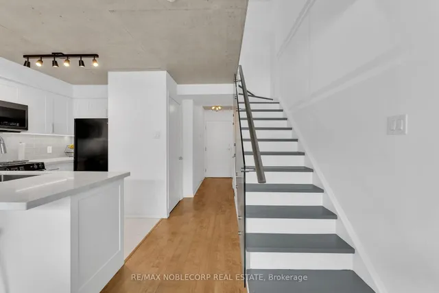 Additional image 11 of 954 King St Unit 323