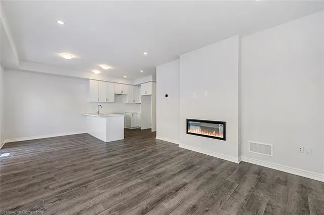 Additional image 18 of 205 Thames Way Unit 22