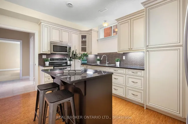 Additional image 33 of 22 Black Maple Cres