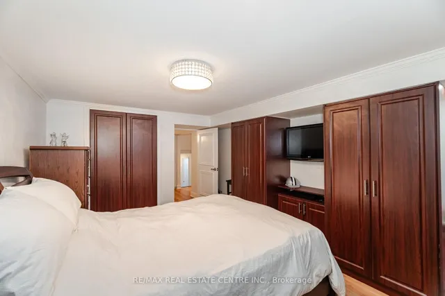 Additional image 33 of 55 Mallard Cres