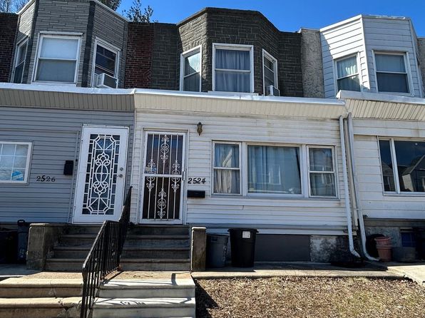2524 S Robinson St, Philadelphia, PA 19142