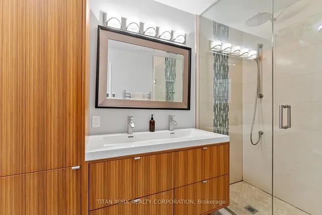 Additional image 10 of 2 Bracebridge Ave