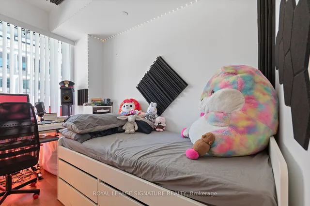 Additional image 11 of 215 Queen St Unit 711