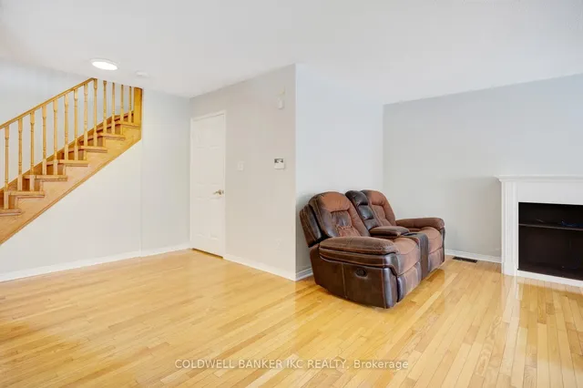 Additional image 11 of 25 Hollowgrove Blvd