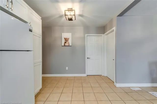 Additional image 23 of 8110 Chippewa Rd