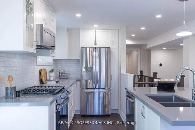 Additional image 24 of 2 Emery Circ