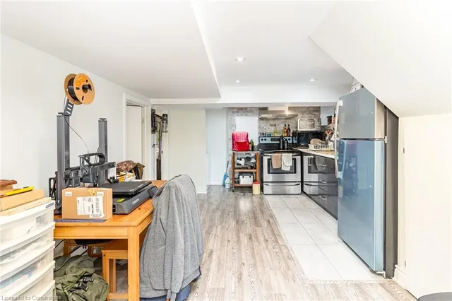 Additional image 24 of 74 Kenilworth Ave