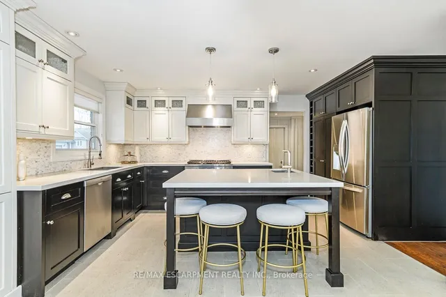 Additional image 11 of 63 BARTON St