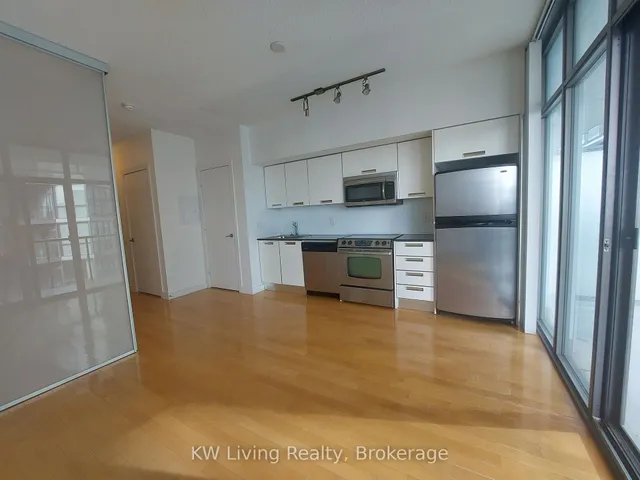 Additional image 3 of 33 Charles St Unit 2412