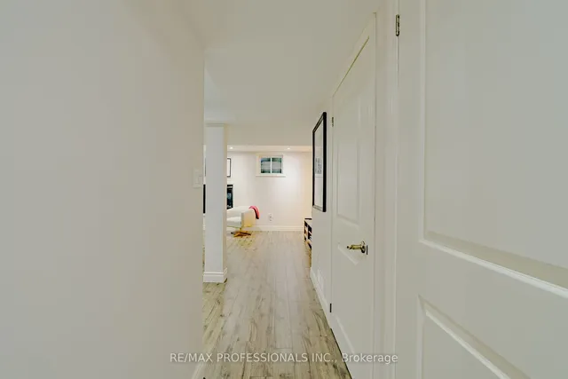 Additional image 37 of 297 Fellowes Cres