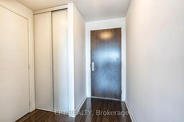 Additional image 5 of 460 Adelaide St Unit 2112