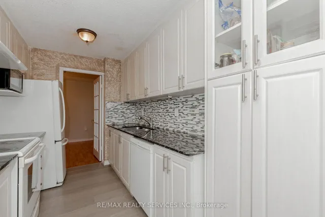 Additional image 22 of 18 Knightsbridge Rd Unit 304