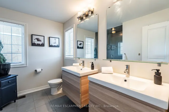 Additional image 26 of 14 MCCURDY Ave