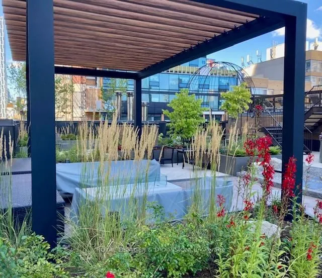 Additional image 28 of 55 Lombard St Unit 204