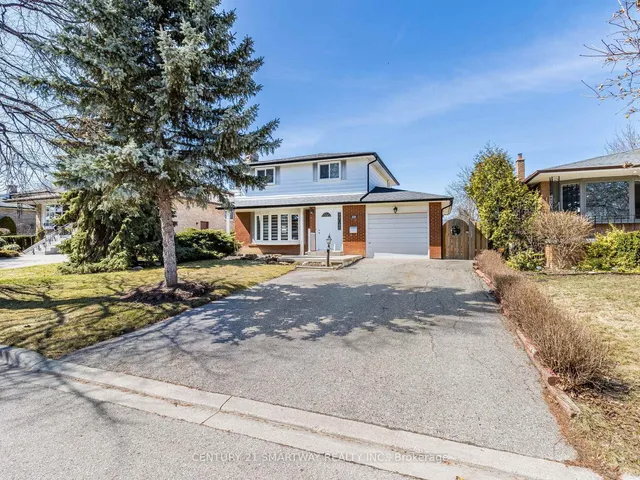 10 Governor Grove Cres