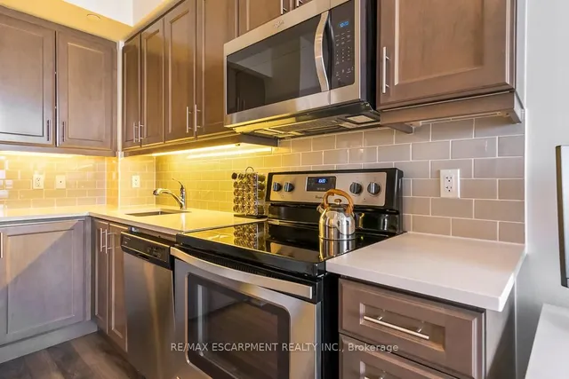 Additional image 11 of 15 Zorra St Unit 1608