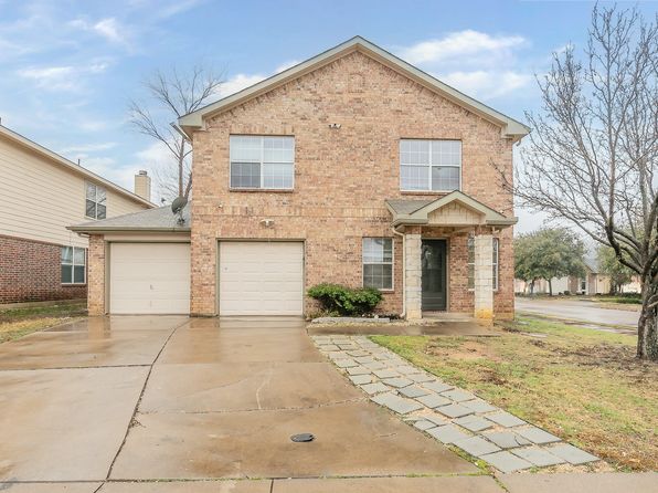800 Green Heath Ave, Fort Worth, TX 76120