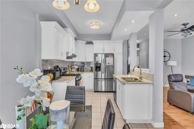 Additional image 9 of 15 Palacebeach Trail