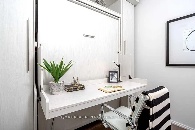 Additional image 22 of 45 Charles St Unit 4815