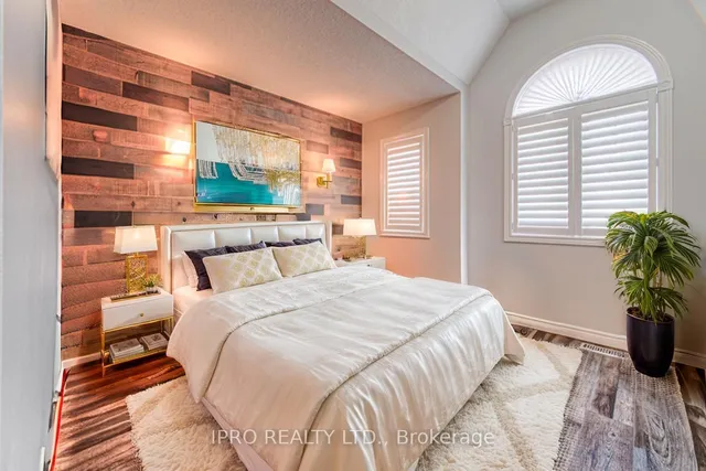 Additional image 36 of 366 Steepleridge St