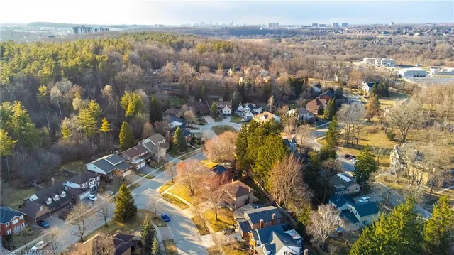 Additional image 44 of 8 Mill View St