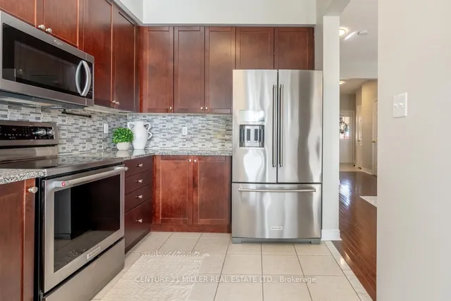 Additional image 13 of 400 Bessborough Dr