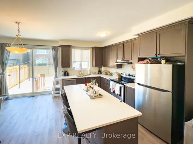 Additional image 37 of 888 Sumac Cres