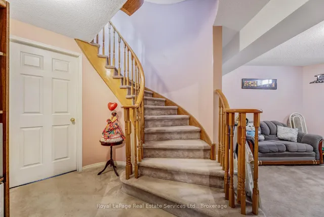 Additional image 33 of 164 Dixon Dr