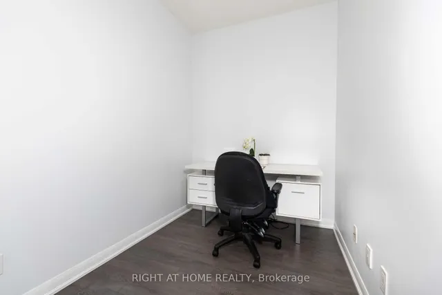 Additional image 15 of 5162 Yonge St Unit LPH202