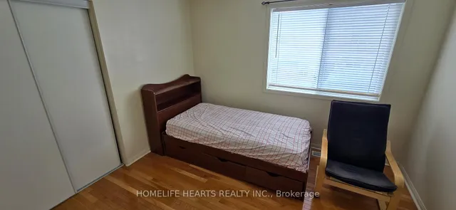 Additional image 18 of 35 Triple Crown Dr