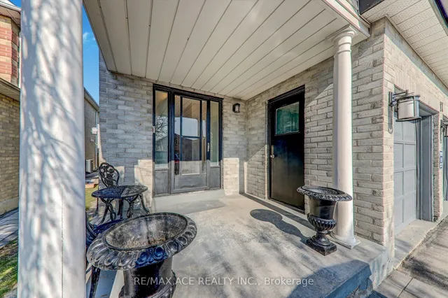 Additional image 4 of 17 Plumrose Blvd