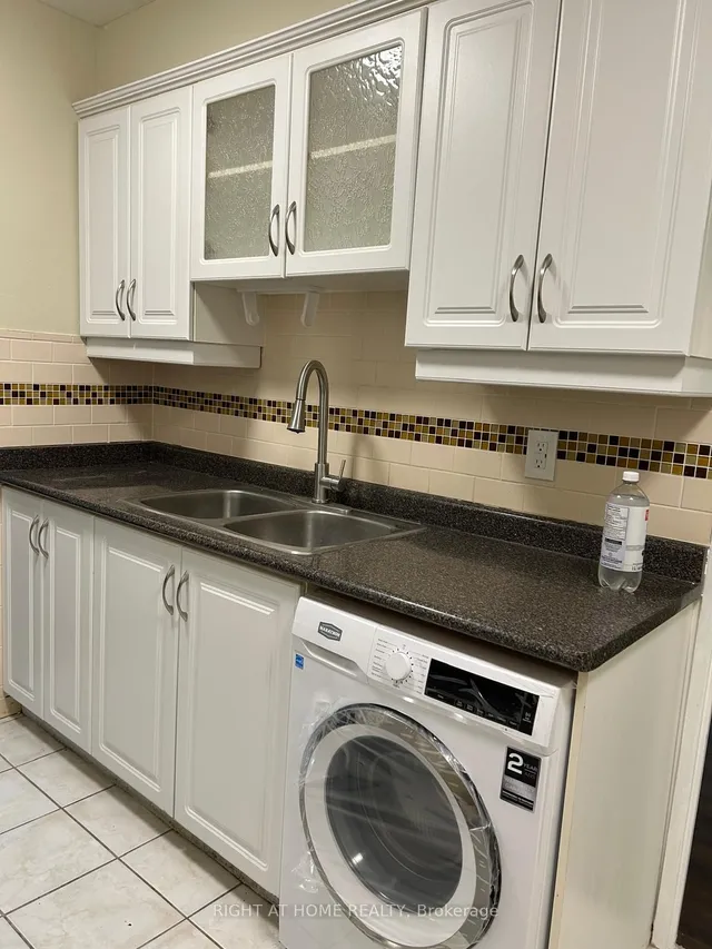 Additional image 6 of 1 Massey Sq Unit 2203