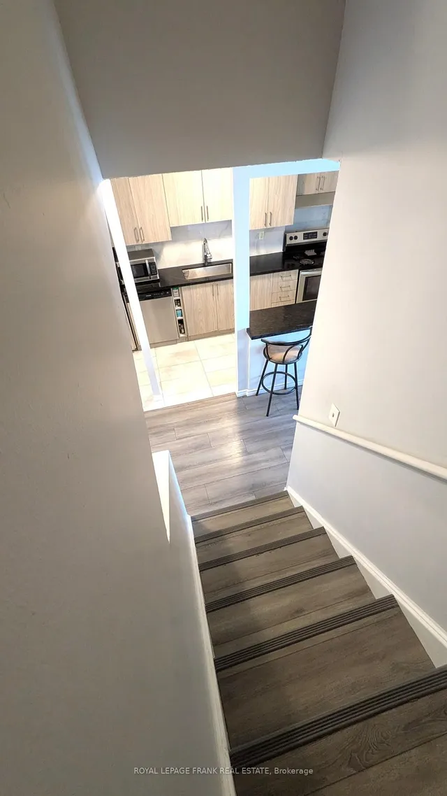 Additional image 24 of 4060 Lawrence Ave Unit 220