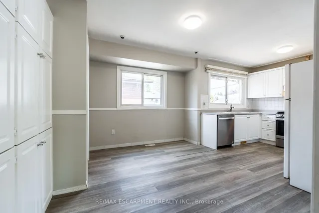 Additional image 9 of 3 TANAGER Ave