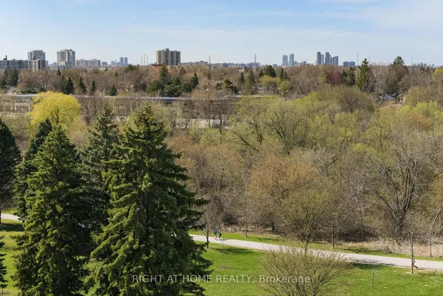 Additional image 16 of 1346 Danforth Rd Unit 706