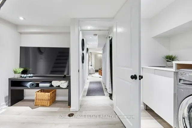 Additional image 33 of 16 Firstbrooke Rd