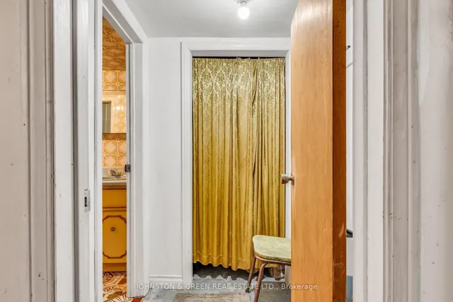 Additional image 33 of 416 Mortimer Ave