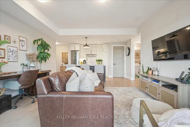 Additional image 33 of 2025 Maria St Unit 1401