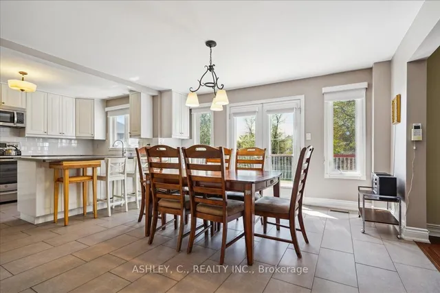 Additional image 11 of 711 Esprit Cres