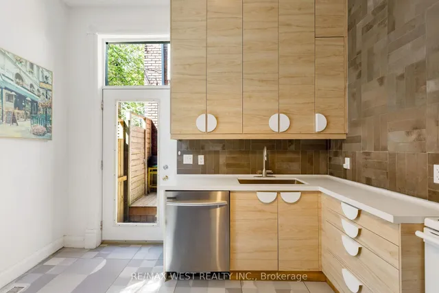 Additional image 13 of 17 Melbourne Ave