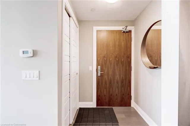 Additional image 37 of 2025 Maria St Unit 1001