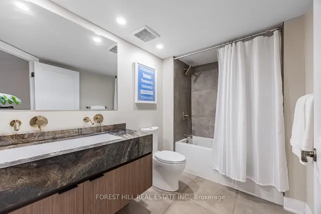 Additional image 28 of 900 Yonge St Unit 201