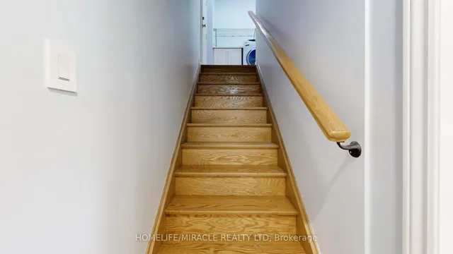 Additional image 37 of 33 Garryoaks Dr