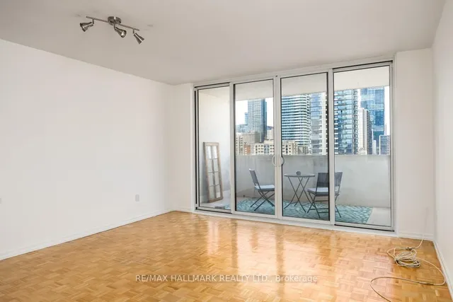 Additional image 10 of 40 Homewood Ave Unit 1103