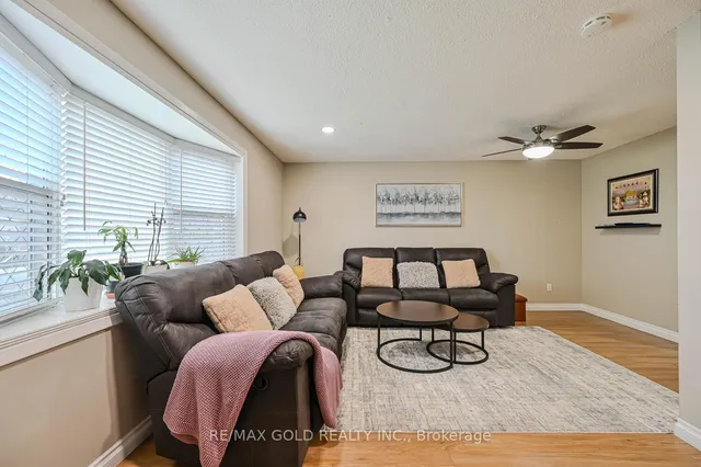 Additional image 8 of 10 Cupola Crt