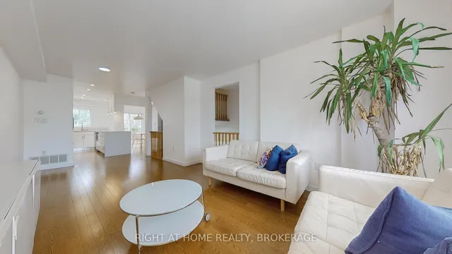 Additional image 7 of 371 Fairgate Way